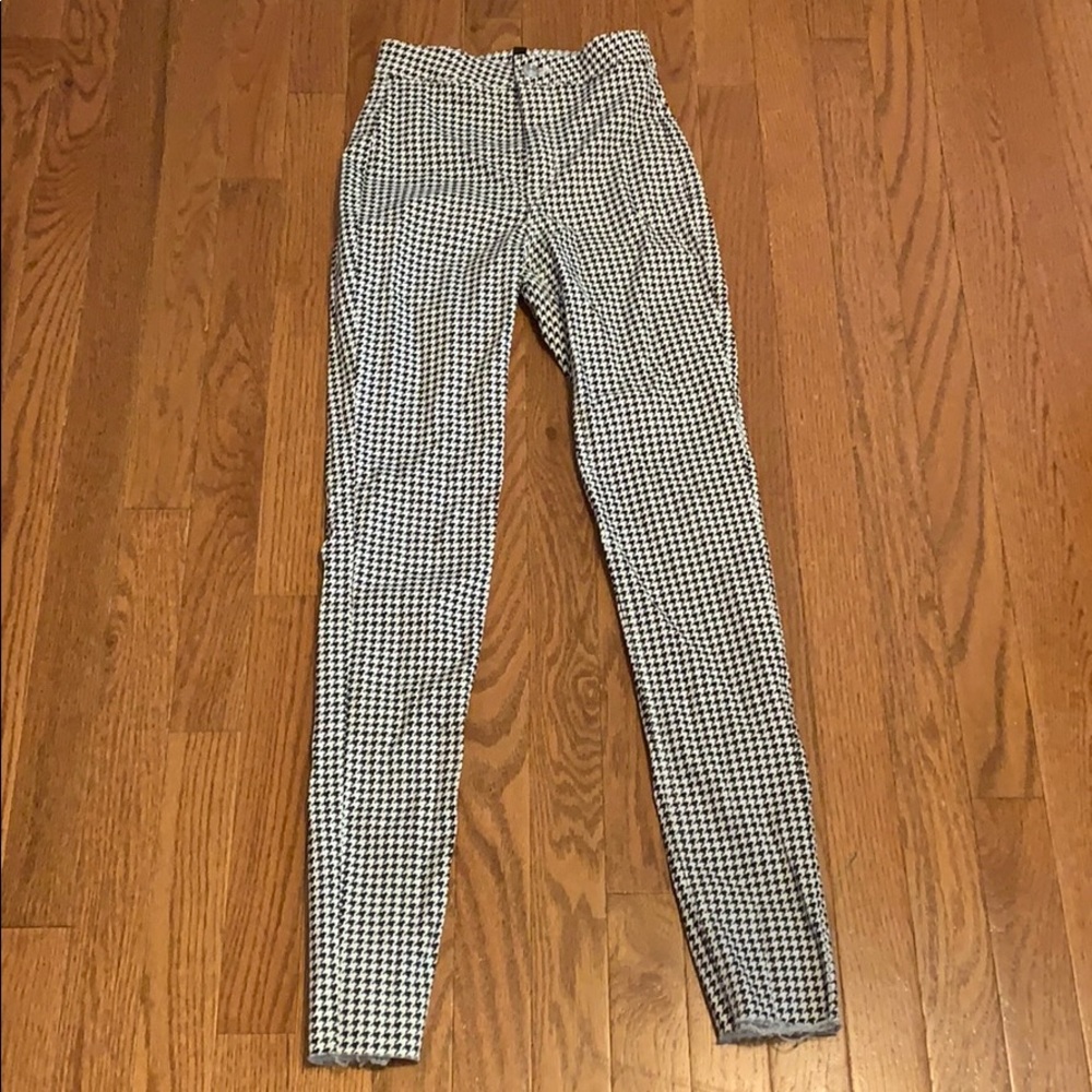 H&M high-wasted black&white houndstooth pants